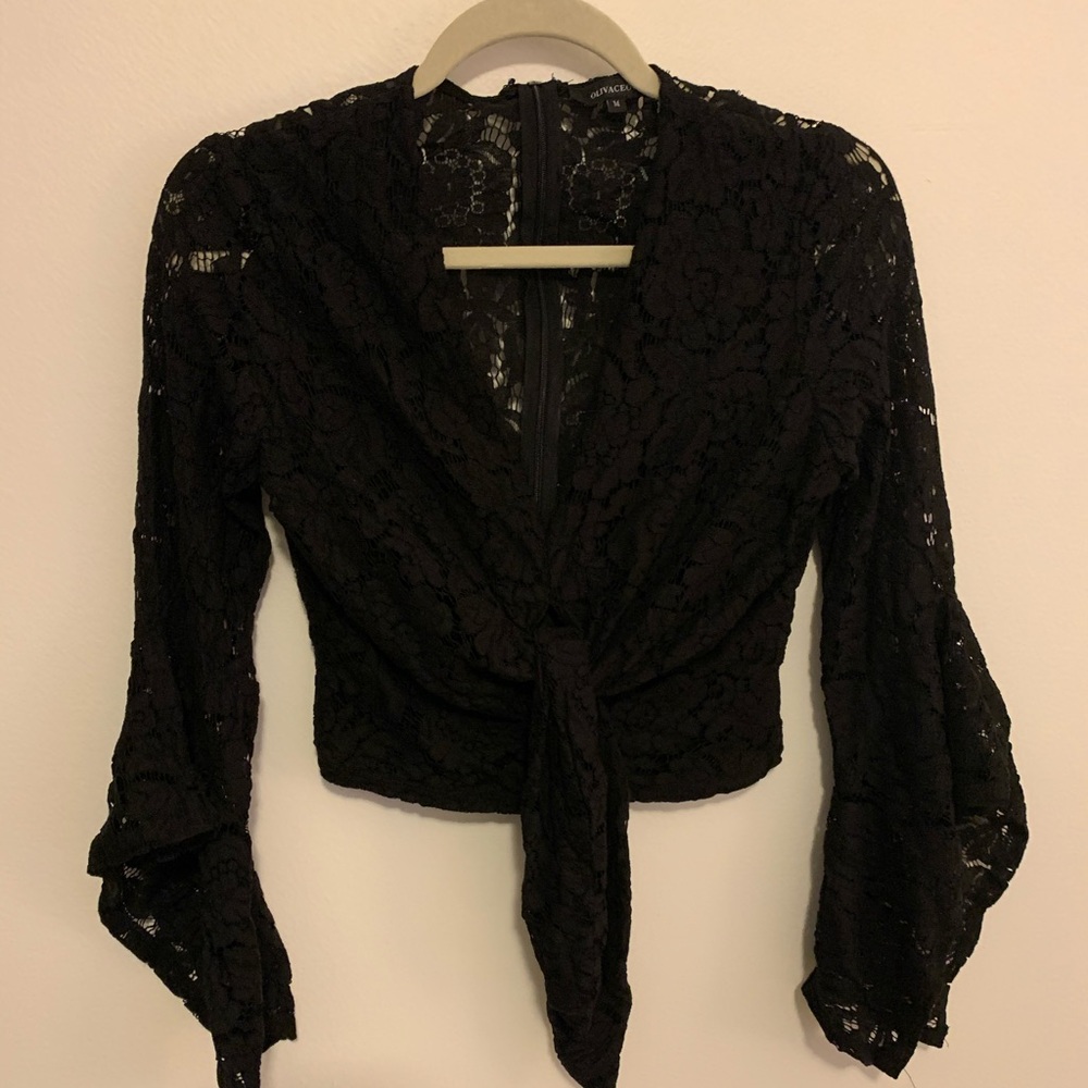 Black lace crop